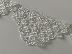dentelle blanche  8 cm en largeur