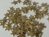 Etoile breloque en metal diametre de 8 mm environ doré ou argenté